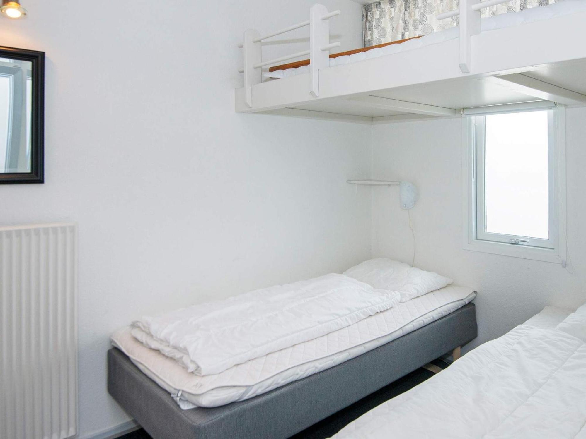 5 Person Holiday Home On A Holiday Park In Glesborg Екстериор снимка